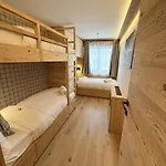 Athenee 15 By Hbv דירה וורבייה