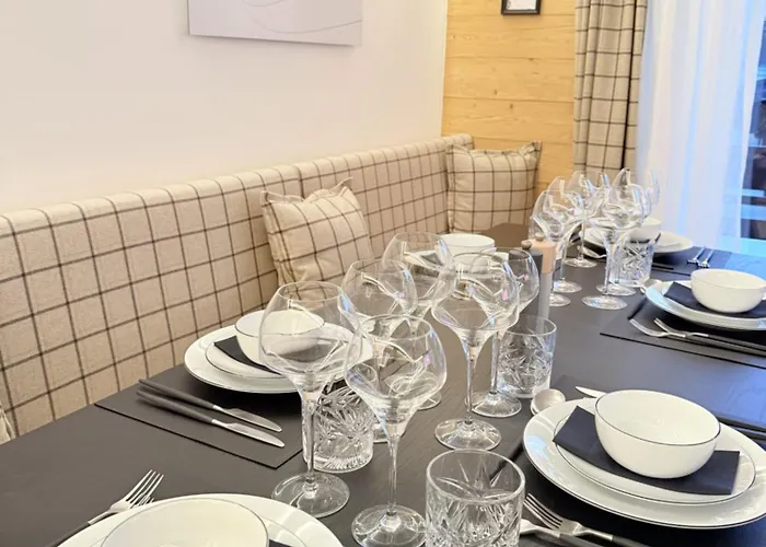 Athenee 15 By Hbv * 韦尔比耶