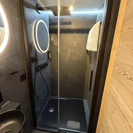 Athenee 15 By Hbv * Вербье